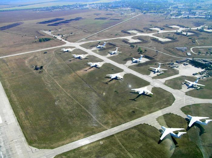 Авиахаб планируют создать оккупанты в Мелитопольском аэропорту