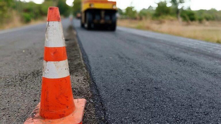 В Запорожье продолжают ремонтировать дороги