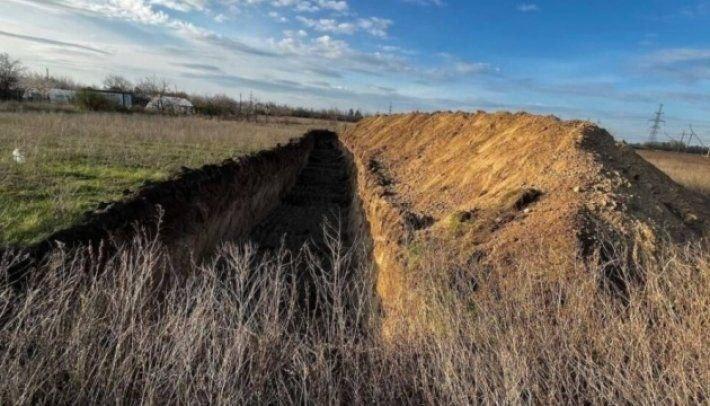 В ВСУ объяснили, зачем оккупанты вырыли 70-киллометровый окоп под Мелитополем
