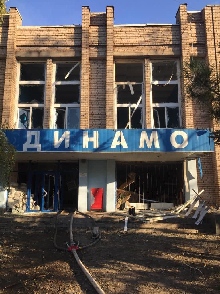 Ракетний удар по Запоріжжю знищив спортивний комплекс “Динамо” (ФОТО)