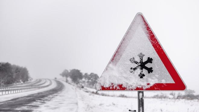 Штормовое предупреждение в Запорожье: на выходных ожидается метель, мокрый снег и гололед на дорогах