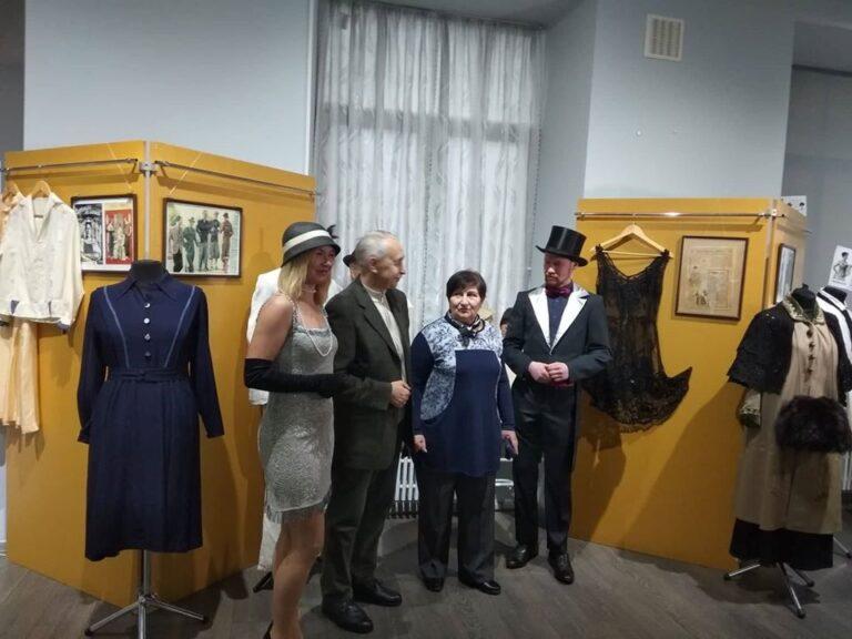 В Запорожье открылась ретро-выставка, где представлено более 200 экспонатов