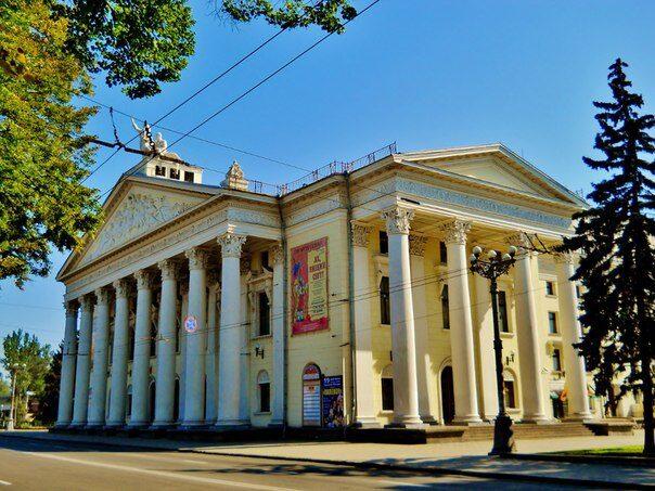 Театр Магара в Запорожье начал показ своих спектаклей на YouTube