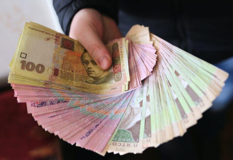 В Запорожской области задолженность по зарплатам составила 119,7 млн гривен