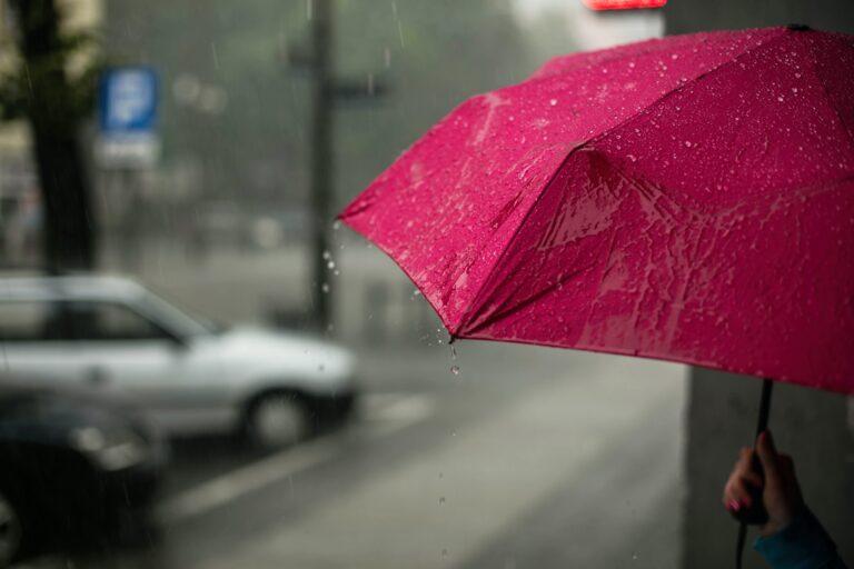 Синоптики прогнозируют проливной дождь в Запорожье