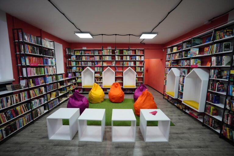 Завтра в Запорожье откроют обновленную городскую библиотеку №18 им. В. Комарова