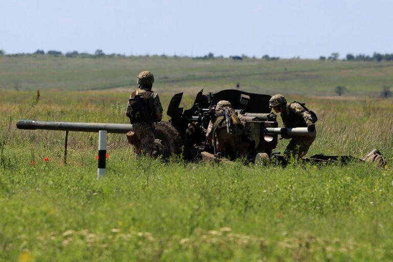 Артбригада “Запорожская Сечь” задействована в боевых учениях на полигонах Донецкой области