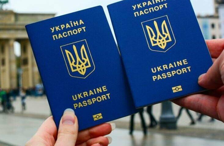 В селе Запорожской области россияне отобрали паспорта Украины у местных жителей