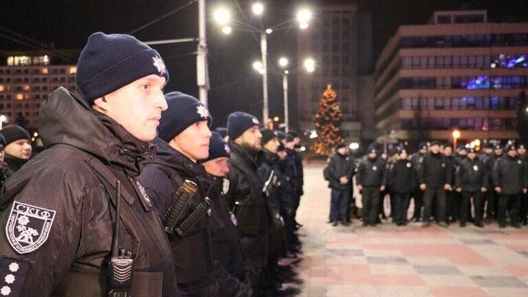 800 полицейских будут охранять порядок в Запорожье в новогоднюю ночь