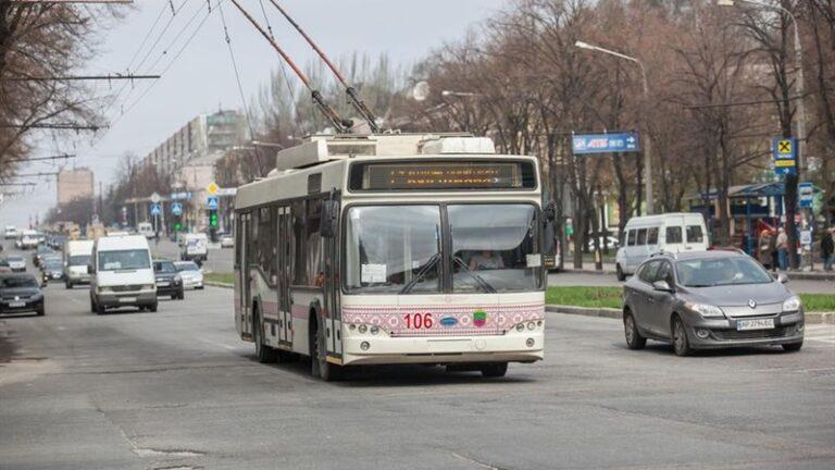 В Запорожье возобновили работу трех троллейбусов: список