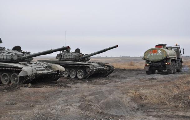 Колонна российской военной техники пошла в сторону Запорожской области, – Андрющенко