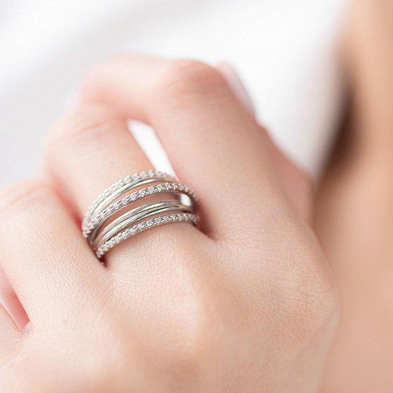 Як вибрати срібний перстень для жінки