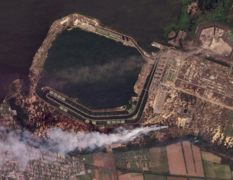 З’явилися супутникові знімки пожежі на Запорізькій АЕС (ФОТО)