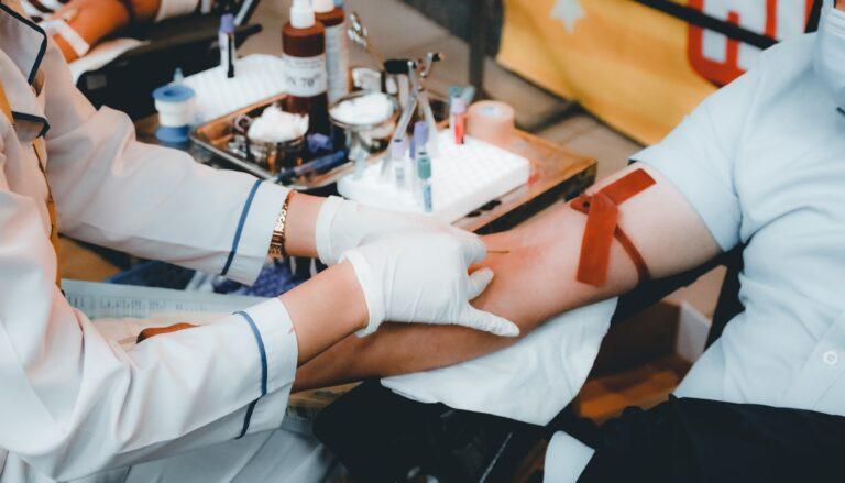 Запорізька обласна лікарня запрошує донорів крові