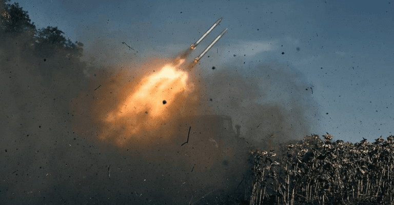 Украинская ПВО сбила дроны-камикадзе, БПЛА и ракету