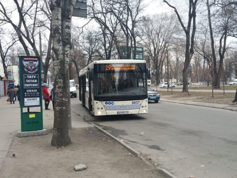Общественный транспорт в Запорожье 1 марта: маршруты и график