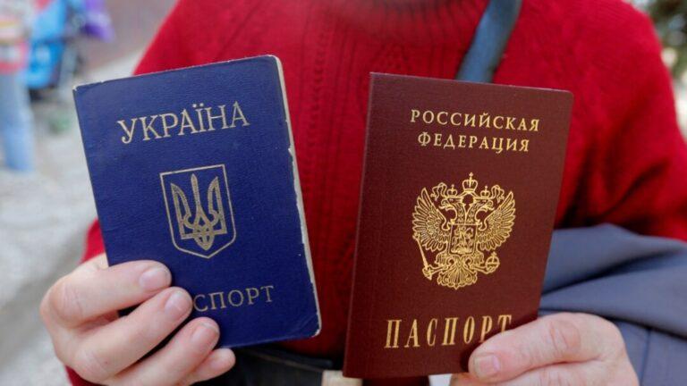 Паспорт рф заставляют брать оккупанты почти всех жителей Бердянска