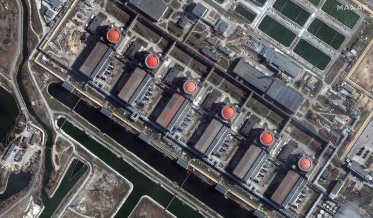 Компанія “Maxar” показала нові супутникові знімки Запорізької АЕС. ФОТО