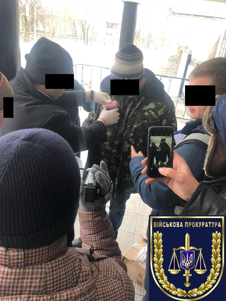 на взятке задержали начальника материально-технического обеспечения