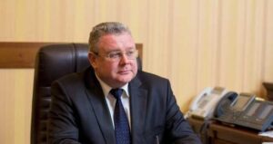 Запорожскому экс-прокурору объявили подозрение сразу по двум статьям