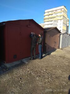 В Коммунарском районе демонтировали нелегальные гаражи