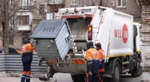 В Запорожье на Крещение вывезли 8 тонн мусора