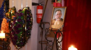 В Запорожье попрощались с известным писателем Александром Медко