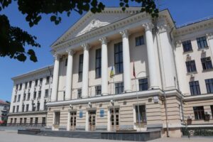 Владимир Буряк представил нового главу Департамента образования и науки