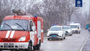 Патрульна поліція перевірить чи пропускають запорізькі водії авто із спецсигналами