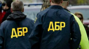 800 тысяч в обмен на беспрепятственную работу: сотрудников СБУ будут судить
