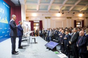Буряк вместе с другими мэрами городов Украины подписал обращение к президенту Зеленскому