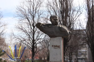 В Запорожье под открытым небом слушали стихи Тараса Шевченко
