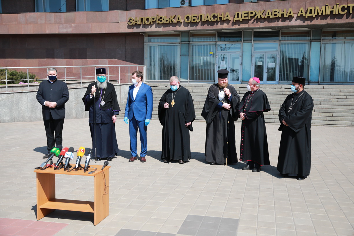 Представители религиозных конфессий в Запорожье рассказали, как в условиях карантина праздновать Пасху