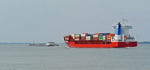 Флот Украины пополнится самой большой баржей