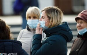 Група ризику COVID-19: вплив коронавірусу на дівчат і жінок