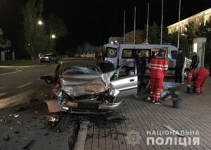 В Бердянске в результате ДТП погибли два человека, еще трое находятся в больнице