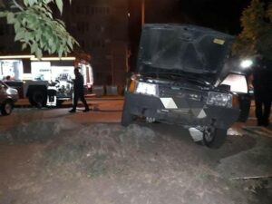 В Запорожье ночью сгорели две иномарки, – фото