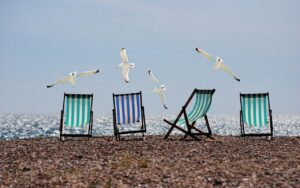 На центральном пляже в Запорожье нашли бактерии и в воде и в песке