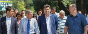 Місцеві партії більш відповідальні 
