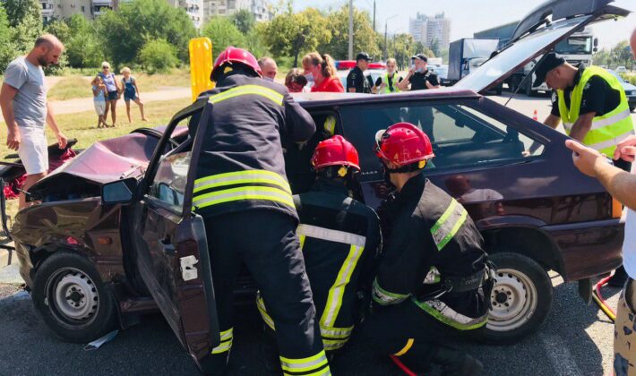 V Zaporozh'ye proizoshlo DTP na Naberezhnoy