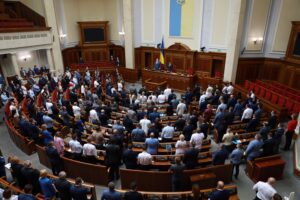 Соціальні ініціативи монобільшості, які відчують тисячі українців