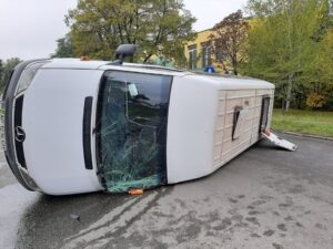 В Шевченковском районе в ДТП попала маршрутка с пассажирами, – фото