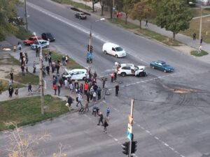 В центре Запорожья произошло ДТП, – одна из машин загорелась