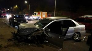 В Запорожье спасатели ликвидировали последствия ДТП, – фото