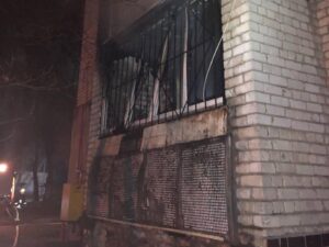 В Запорожье произошел пожар в жилом доме: людей эвакуировали