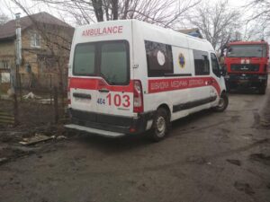 В Запорожье скорая помощь застряла в грязи