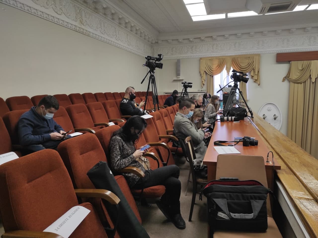 Гордість і упередження: чому запорізькі чиновники продовжують перешкоджати журналістам