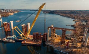 В Запорожье ограничат прохождение суден по реке из-за новых мостов