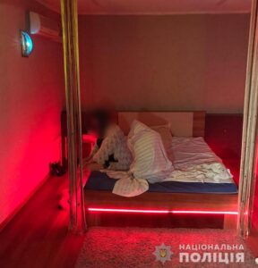 В Запорожье прикрыли бордель с молодыми секс-работницами, – ВИДЕО