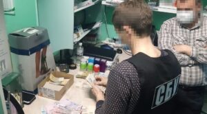 Завотделением запорожской больницы, который находится под следствием, просят смягчить арест